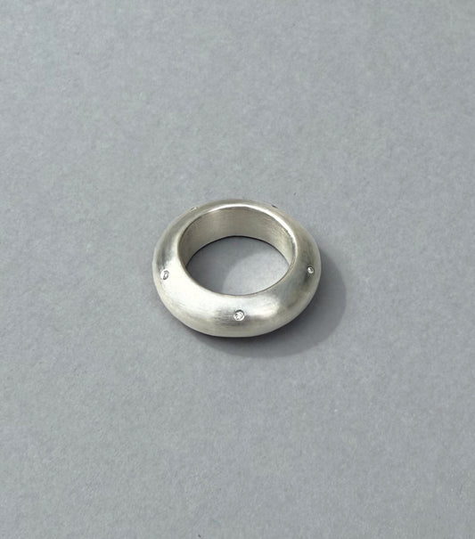 Garakji Silver Ring with Diamonds