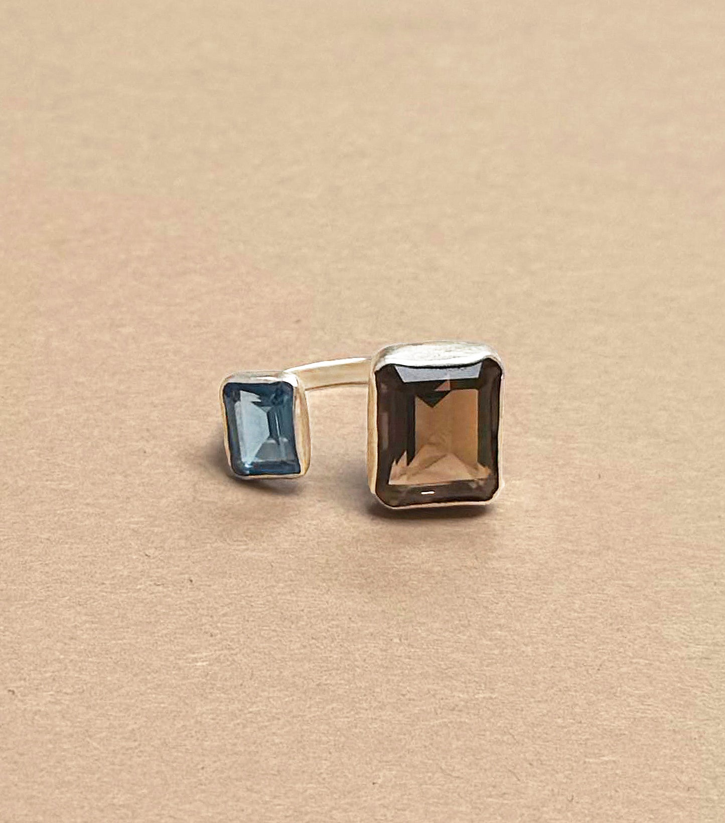 Sea and Land Ring