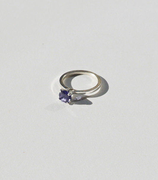 Iolite Solo Ring